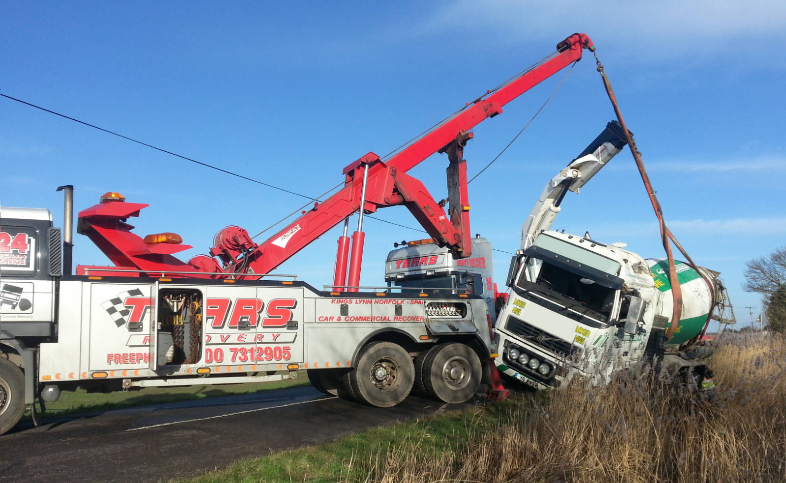 Recovery of a heavy concrete mixing truck